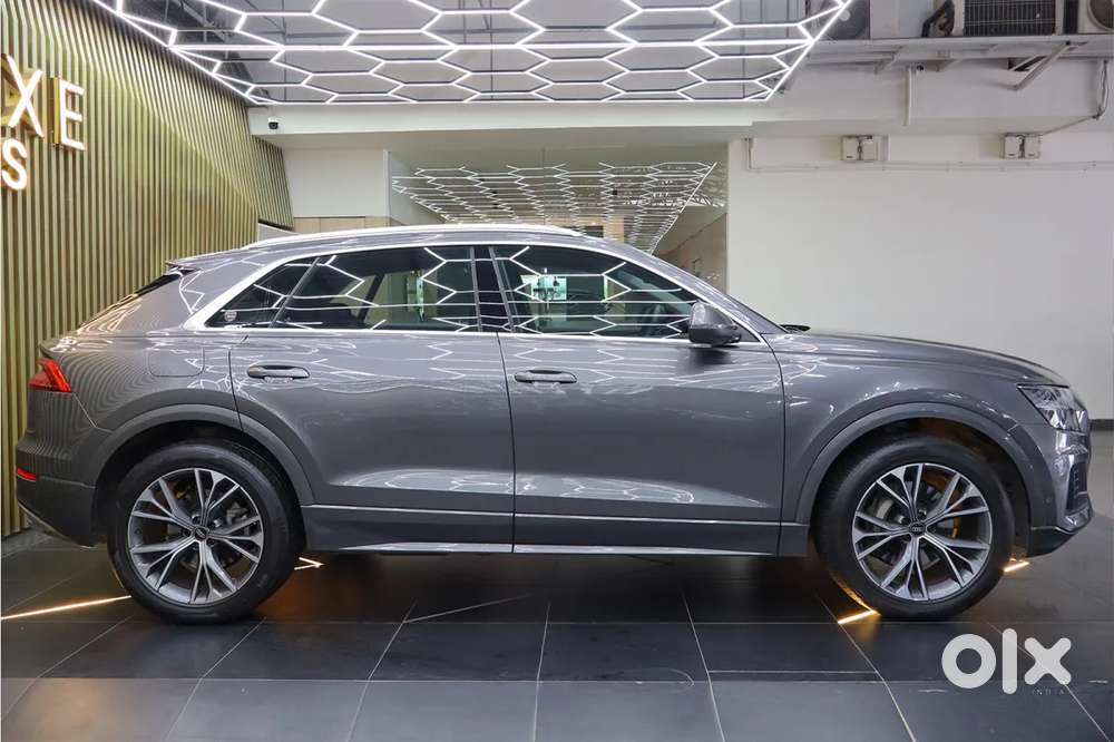 Audi Q8 3.0 Celebration Edition, 2023, Petrol