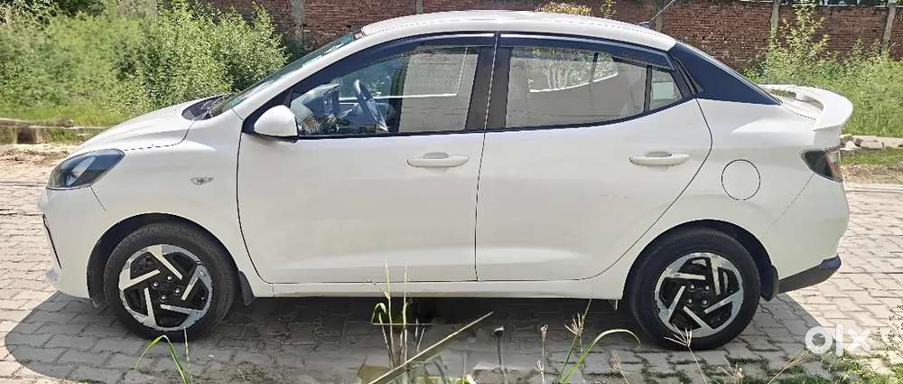 Hyundai Aura Cng Green 2023