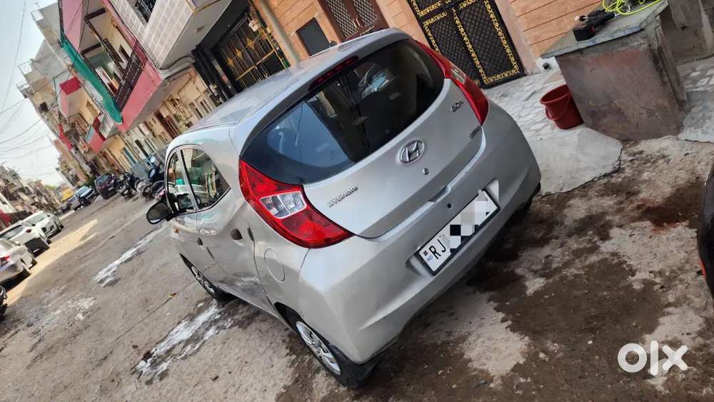Hyundai Eon 2016 2nd Owner Original Colour Showroom Condition