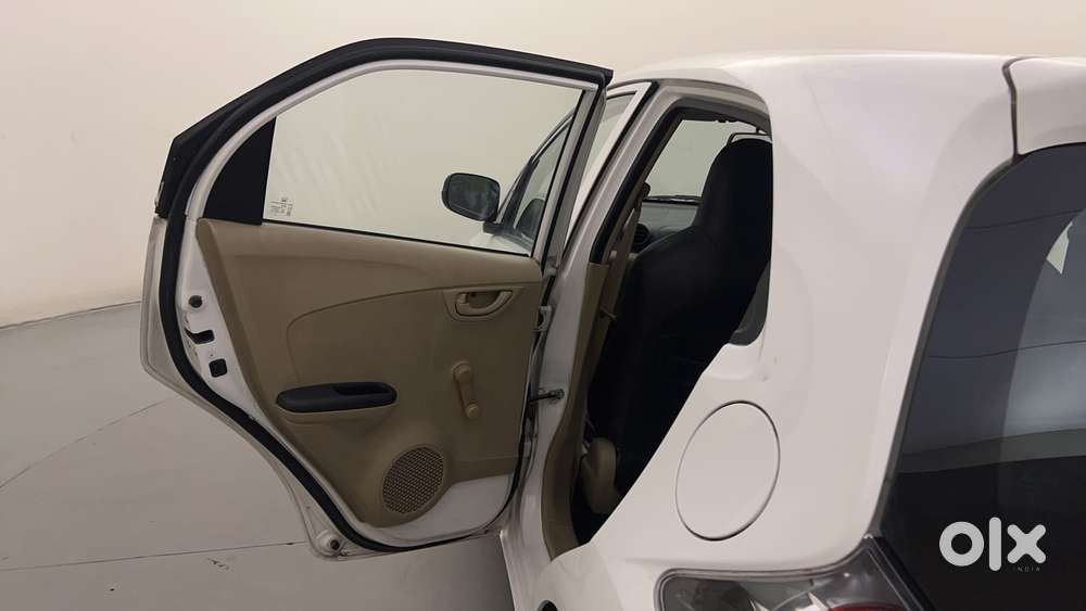 Honda Brio 1.2 E Mt, 2015, Petrol