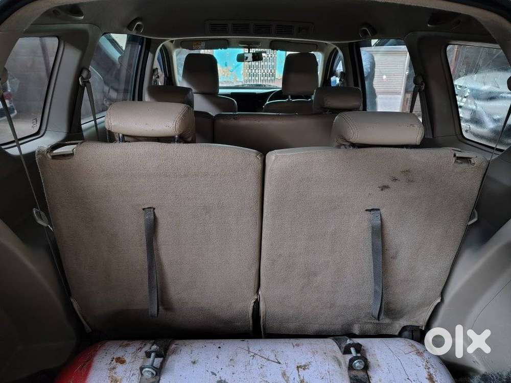 Maruti Suzuki Ertiga 2022-2023 Vxi Cng, 2022, Cng & Hybrids