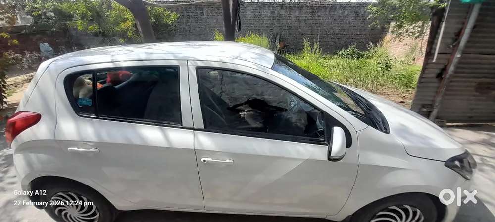 Hyundai I20 Magna 2012 Diesel (army Person )