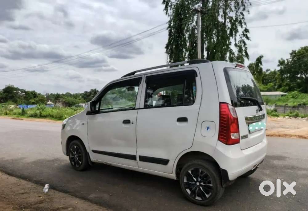 Maruti Suzuki Wagon R 1.0 2017 Petrol 124258 Km Driven