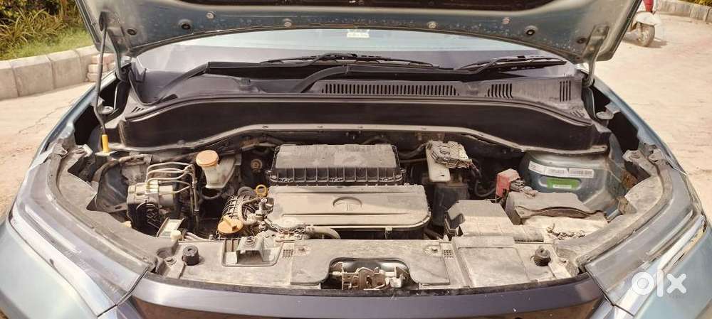 Tata Punch 1.2 Revotron Creative Dual Tone, 2022, Petrol