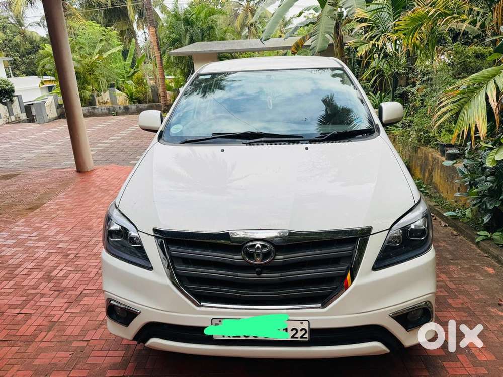 Toyota Innova 2014 Diesel Manual-original Kerala Vehicle