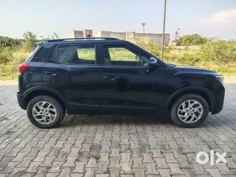 Mahindra Xuv300 W8, 2022, Petrol