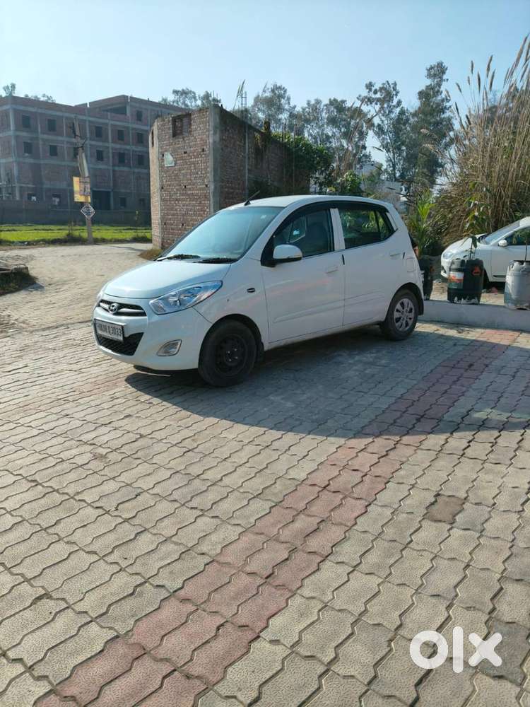 Hyundai I10 Sportz 2012