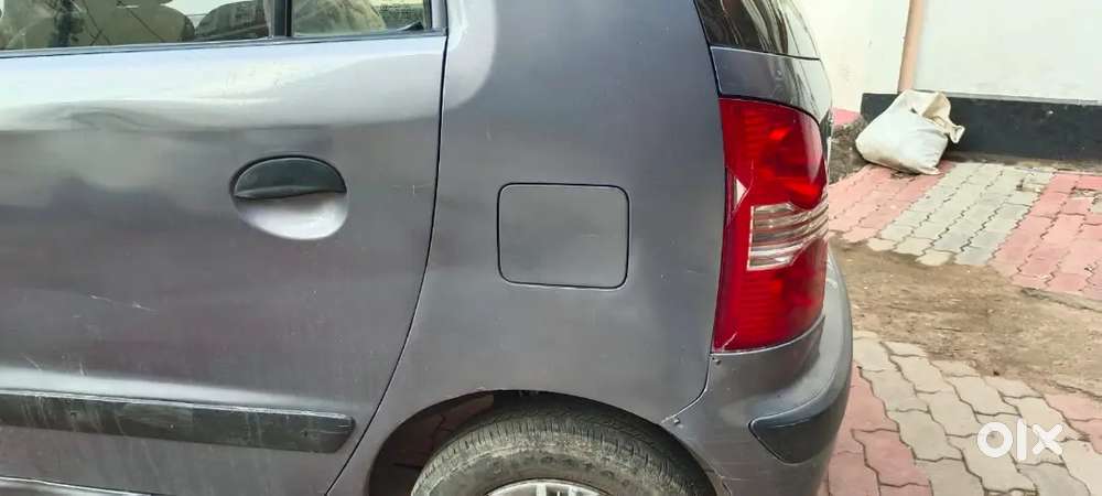 Santro Lpg(company Fitted) + Petrol,