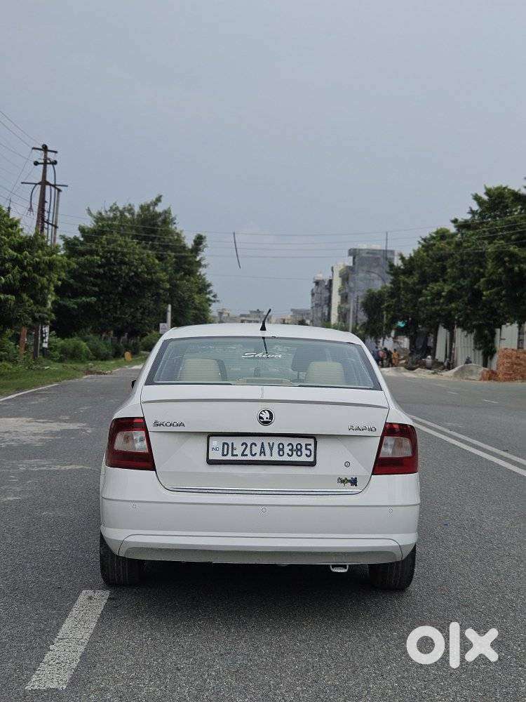 Skoda Rapid 1.0 Rider Plus Tsi At, 2018, Petrol