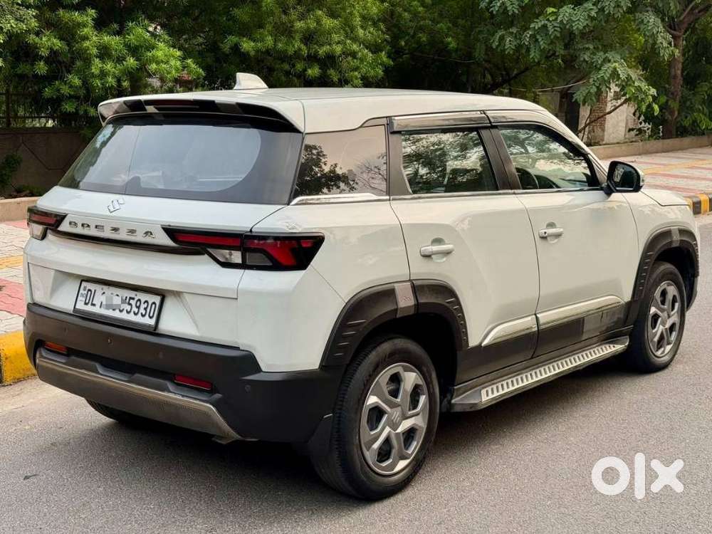 Maruti Suzuki Brezza 1.5 Lxi Cng, 2024, Cng & Hybrids
