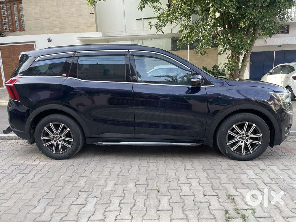 Mahindra Xuv700 2.2 Ax 7 Diesel At Luxury Pack Str Awd, 2022, Diesel
