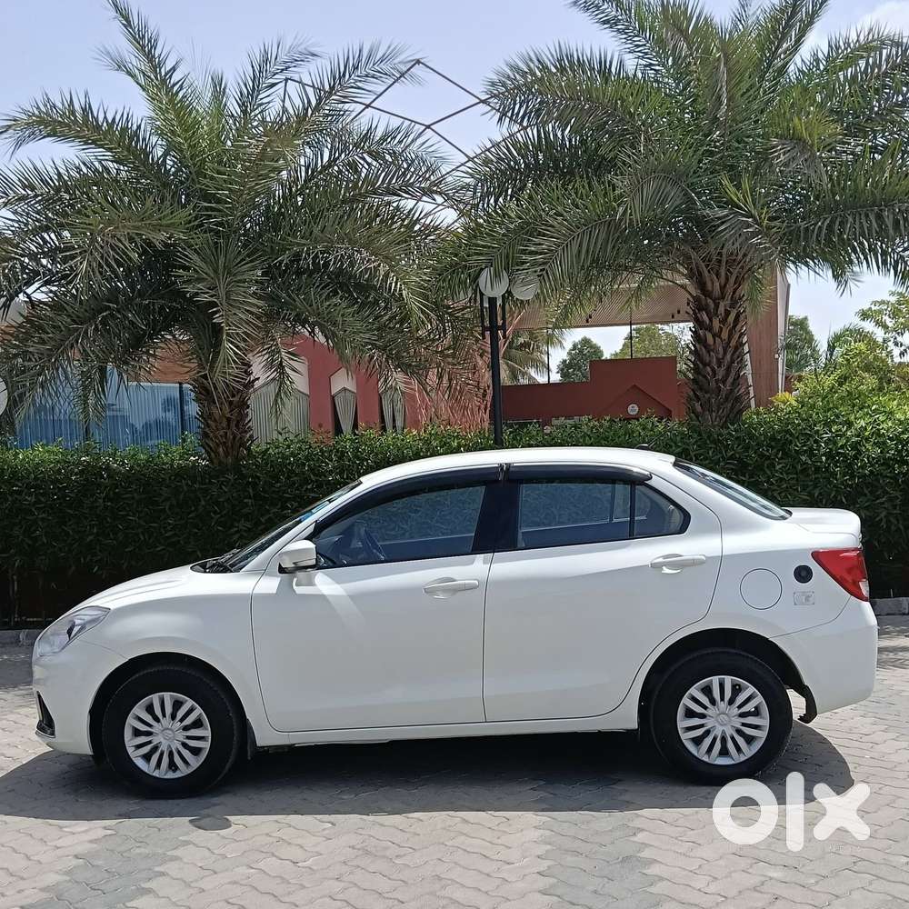 Maruti Suzuki Dzire 1.2 Vxi Cng, 2022, Cng & Hybrids