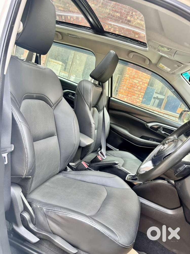 Toyota Urban Cruiser Hyryder 1.5 V Neo Drive At, 2024, Petrol