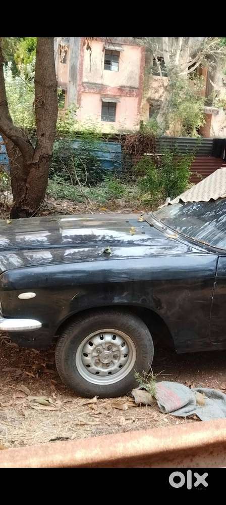 Hindustan Motors Conteesa Car