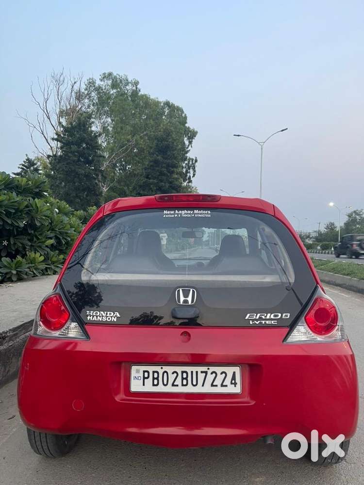 Honda Brio 2012 Petrol Well Maintained