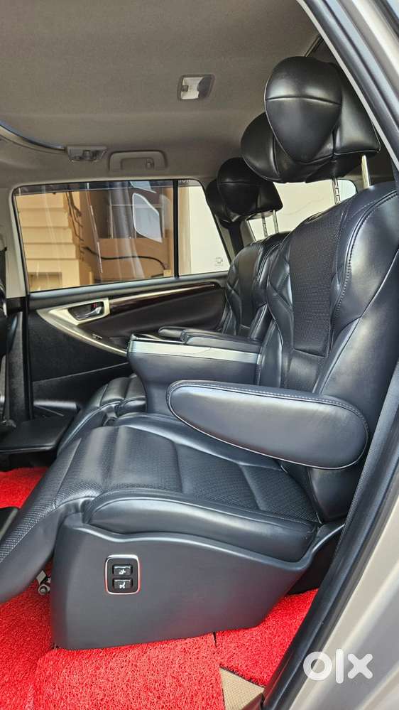 Toyota Innova Crysta 2.4 Z 7 Str, 2025, Diesel