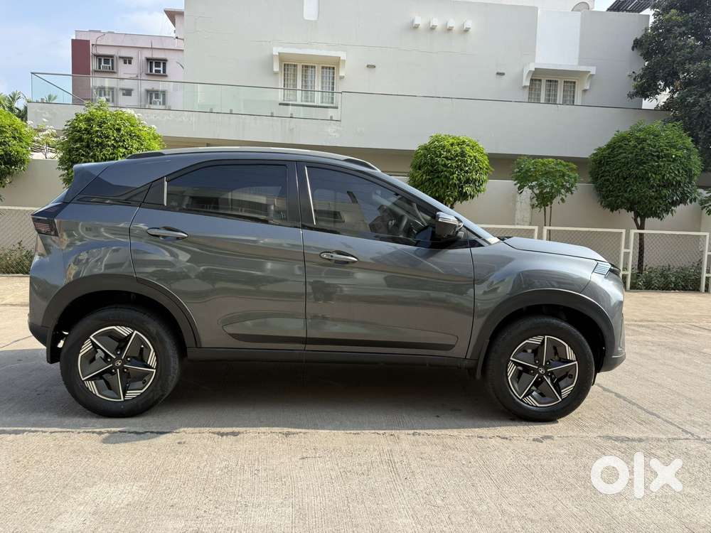 Tata Nexon Creative Plus 1.2 Revotron Petrol 6 Mt, 2024, Petrol