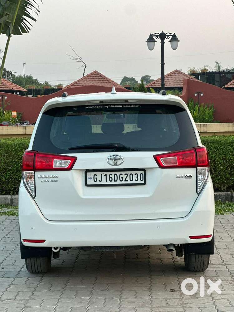 Toyota Innova Crysta 2.4 V 8 Str, 2022, Diesel
