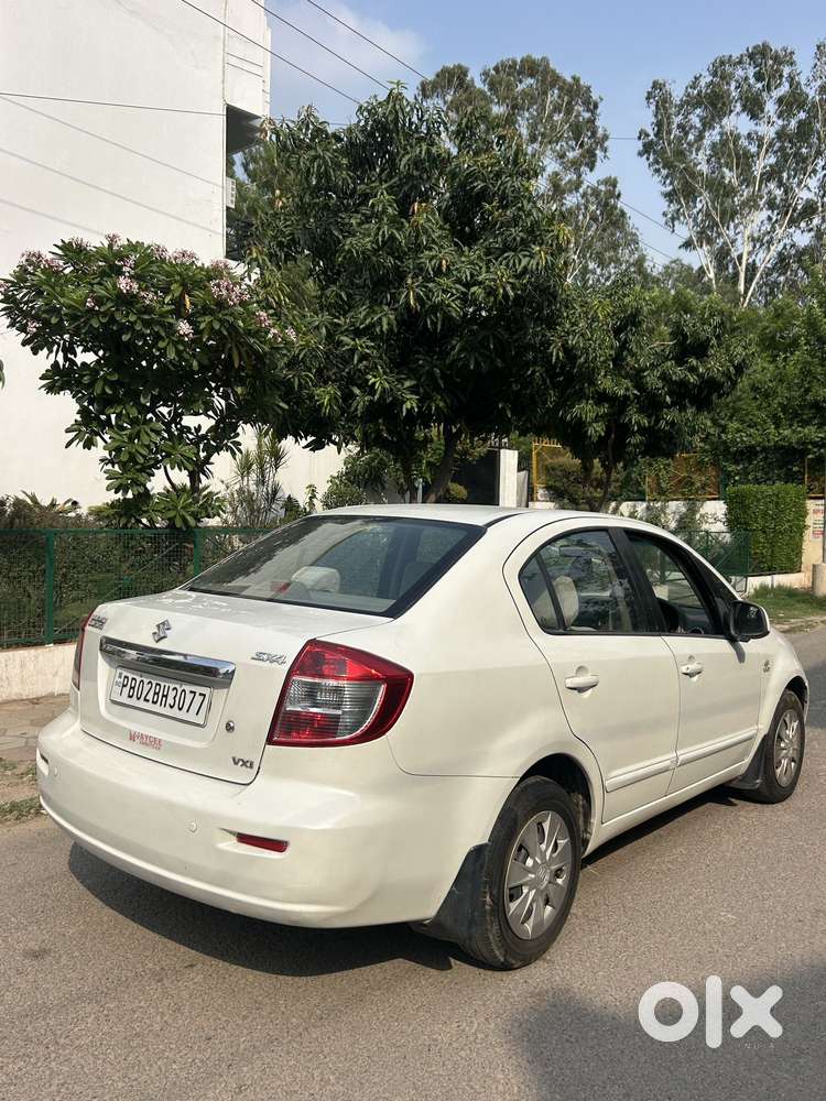 Maruti Suzuki Sx4 Vxi Bsiii, 2010, Petrol