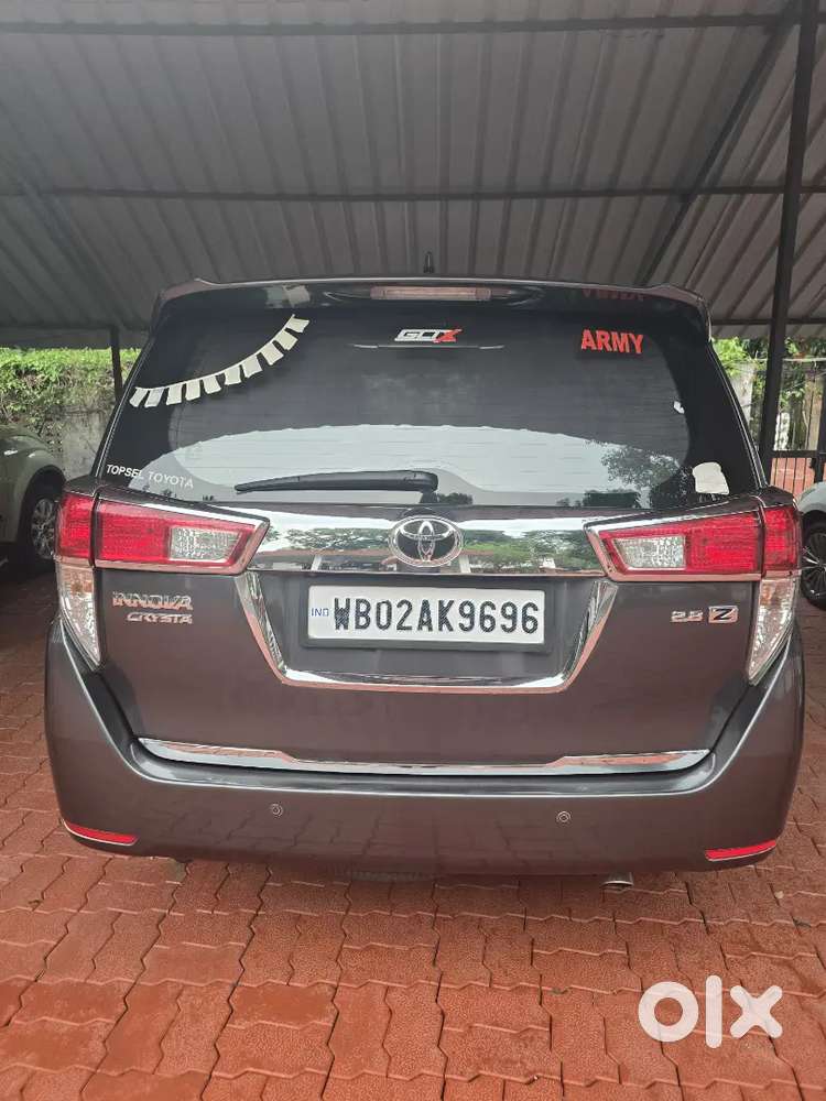 Toyota Innova Crysta 2017 Variant