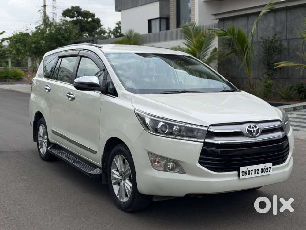 Toyota Innova Crysta 2.8z Automatic, 2018, Diesel