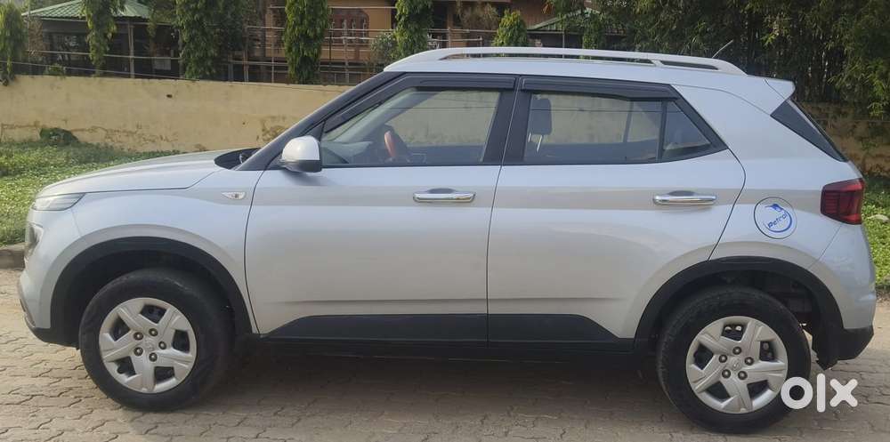 Hyundai Venue 1.2 S Plus, 2021, Petrol