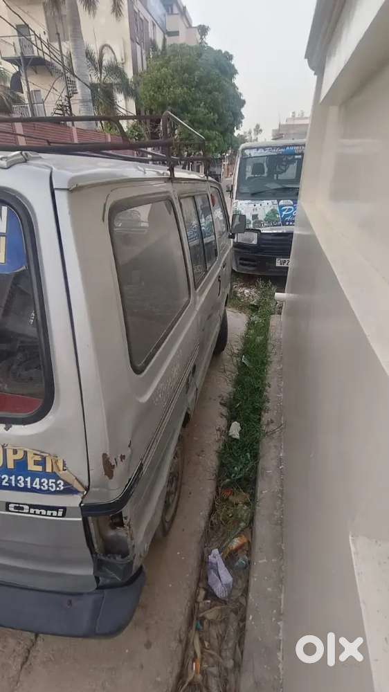 Maruti Suzuki Omni 2011 Silver Color 5 Str