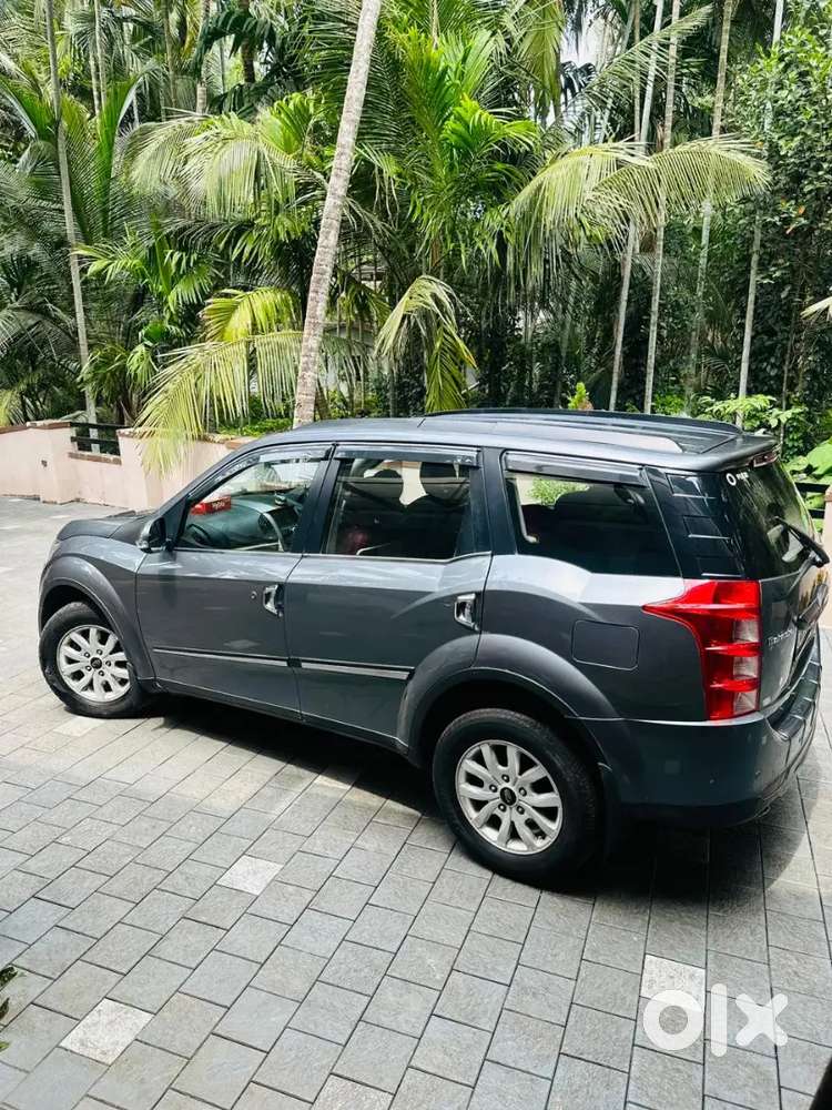 Mahindra Xuv500 2017 Diesel Well Maintained[