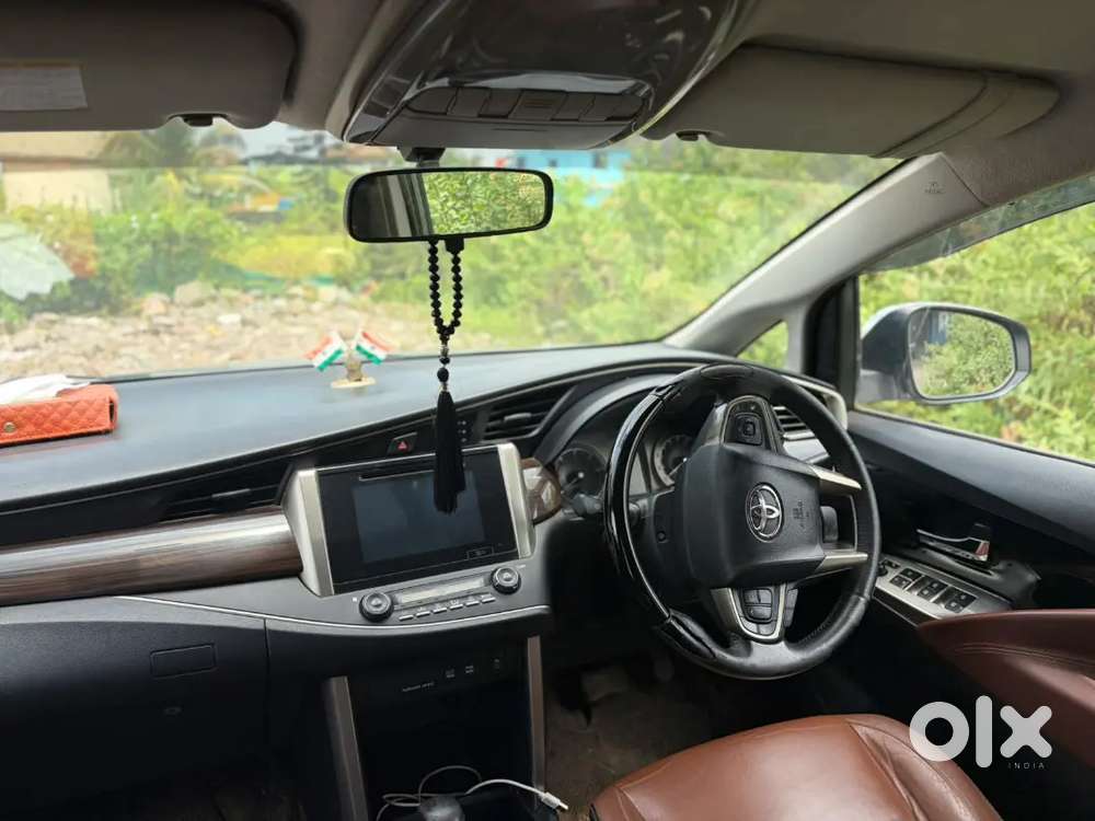 Toyota Innova Crysta 2016 2.4g Plus