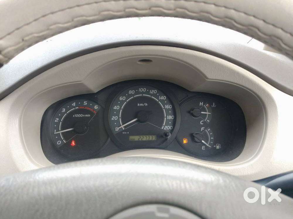 Toyota Innova 2.5 G (diesel) 8 Seater, 2011, Diesel