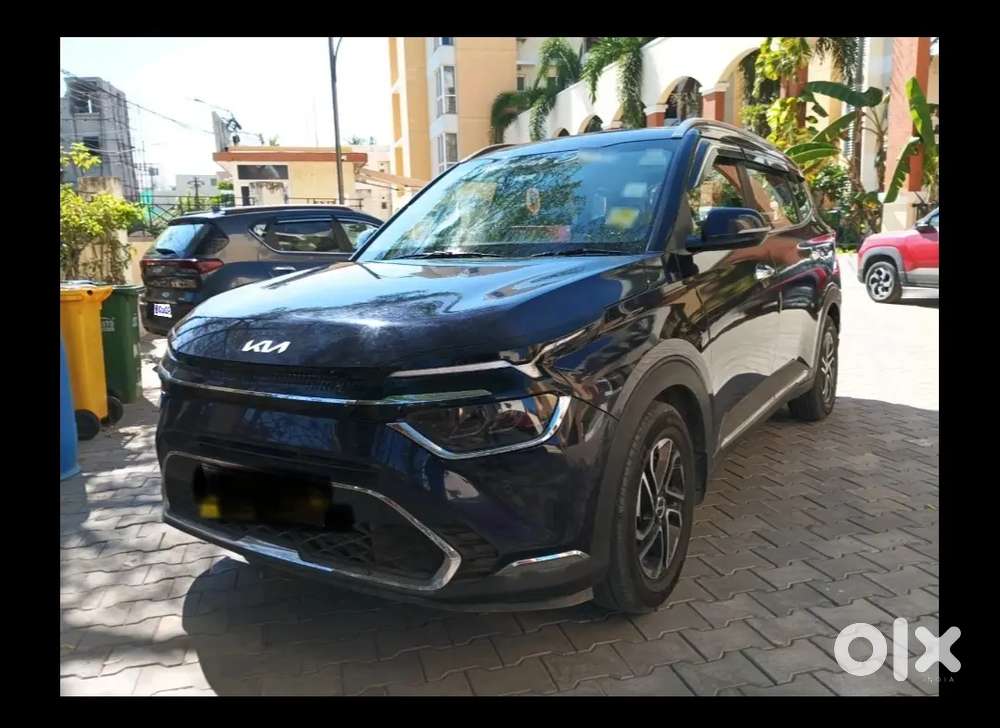 Kia Carens Luxury (o) 1.5 Turbo Dct Petrol