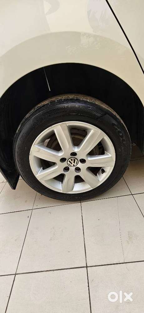 Volkswagen Vento 1.5 Highline Plus At 16 Alloy, 2011, Petrol