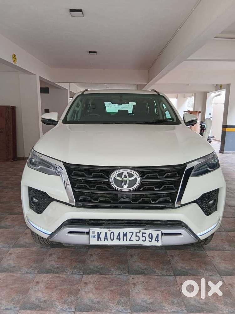 Toyota Fortuner Sportivo 4x4 Mt, 2021, Diesel