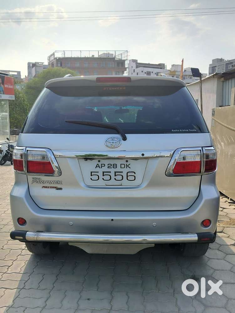 Toyota Fortuner 3.0 4x4 Manual, 2011, Diesel