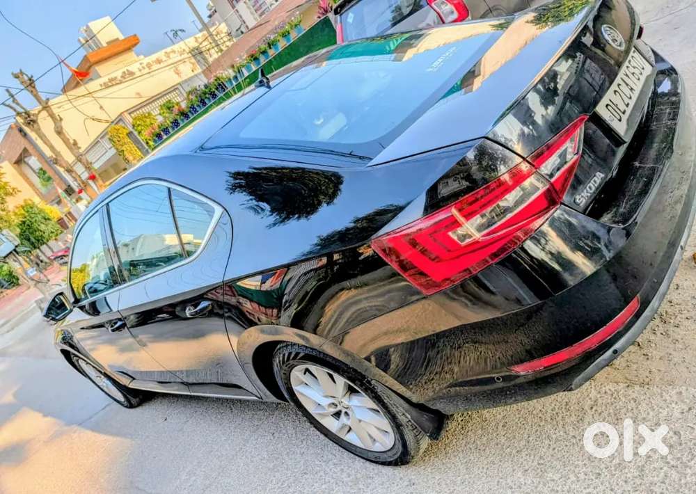 Skoda Superb L&k 2018 Petrol 82000 Km Driven