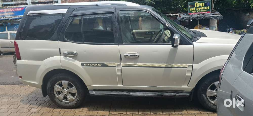 Tata Safari Storme 2014 Diesel Well Maintained
