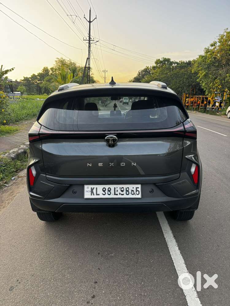 Tata Nexon Smart Plus S 1.2 Revotron Petrol 5 Mt, 2024, Petrol