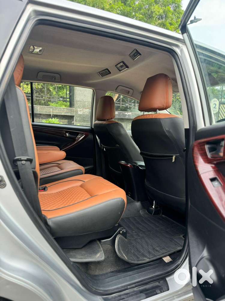 Toyota Innova Crysta