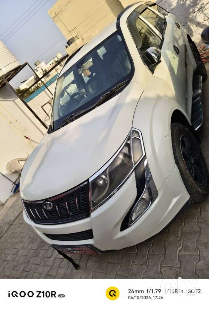 Mahindra Xuv500, 2017