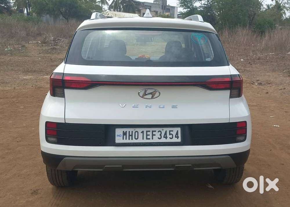 Hyundai Venue S Diesel, 2023, Petrol