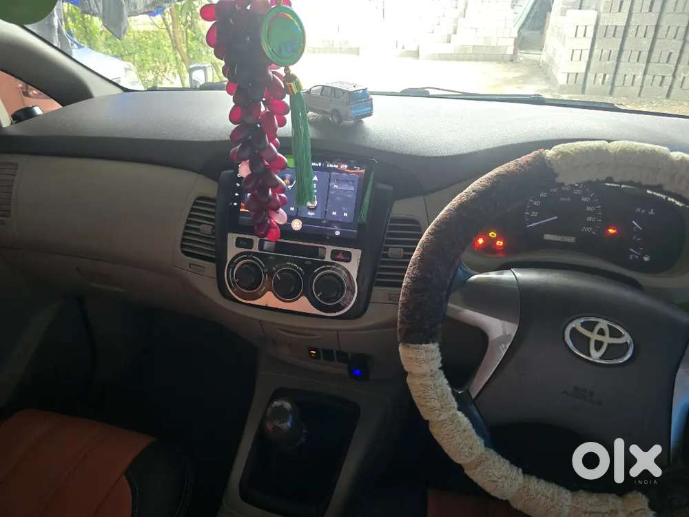 Toyota Innova Diesel 2014