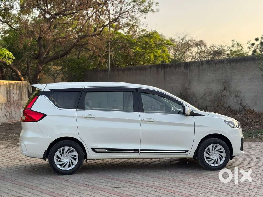 Maruti Suzuki Ertiga 2022-2023 Vxi Cng, 2024, Cng & Hybrids