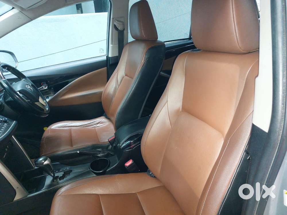 Toyota Innova Crysta [ ] 2.4 Zx At 7 Str, 2016, Diesel