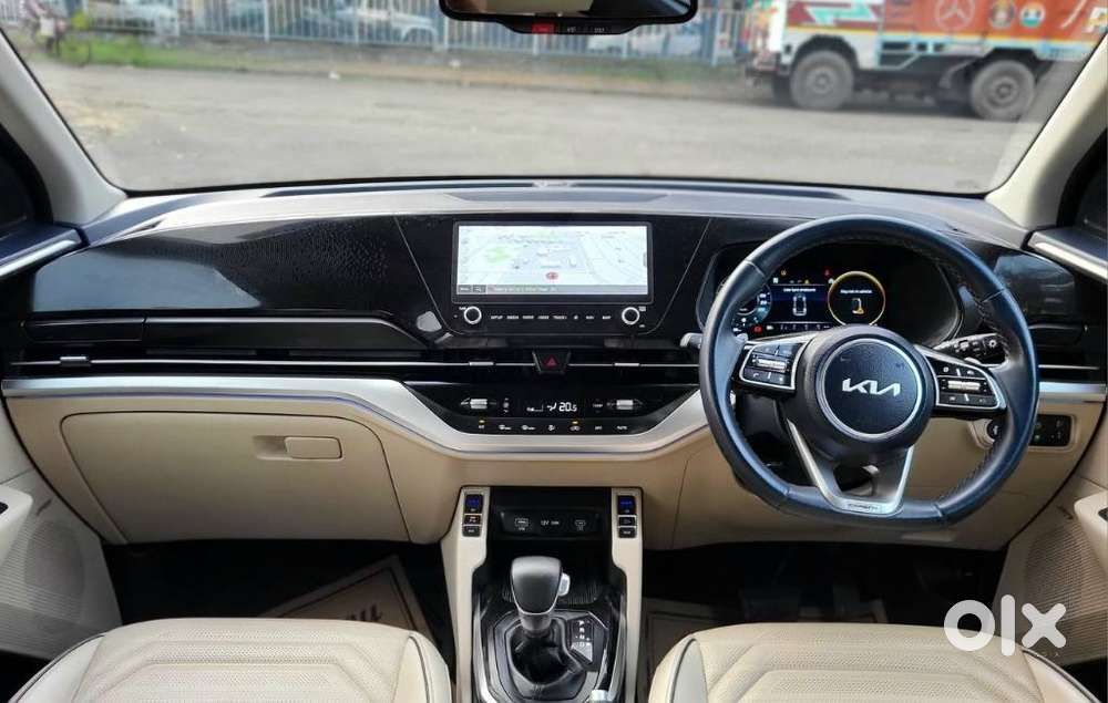 Kia Carens 1.5 Luxury Plus Turbo Dct 7 Str, 2024, Petrol