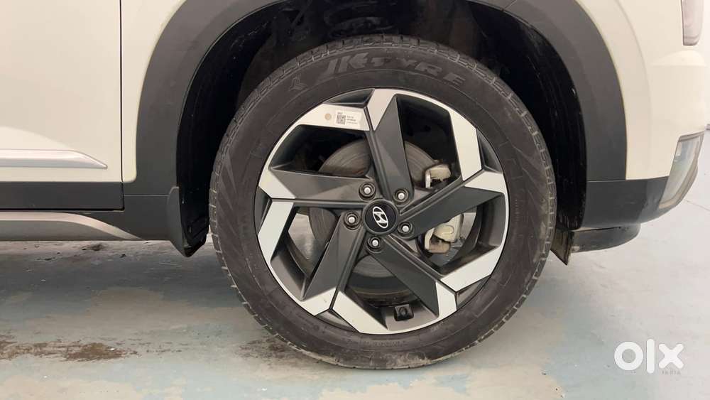 Hyundai Alcazar Platinum 7 Str 1.5 Turbo Petrol Adventure, 2023, Pet..