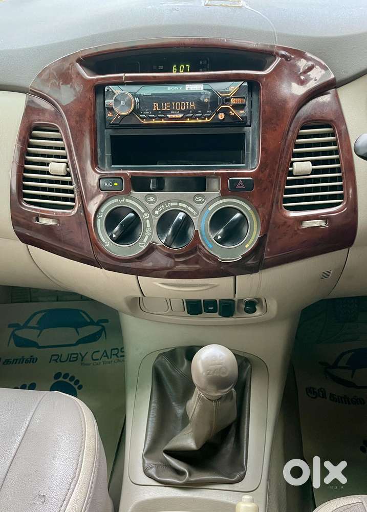 Toyota Innova 2.5 G4 Diesel 8-seater, 2006, Diesel