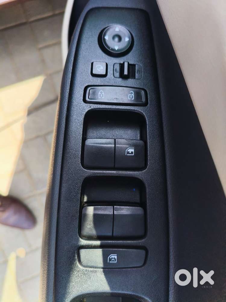 Hyundai Aura 1.2 S Petrol Amt, 2021, Petrol