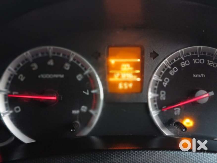 Maruti Suzuki Swift Vxi + Manual, 2016, Petrol