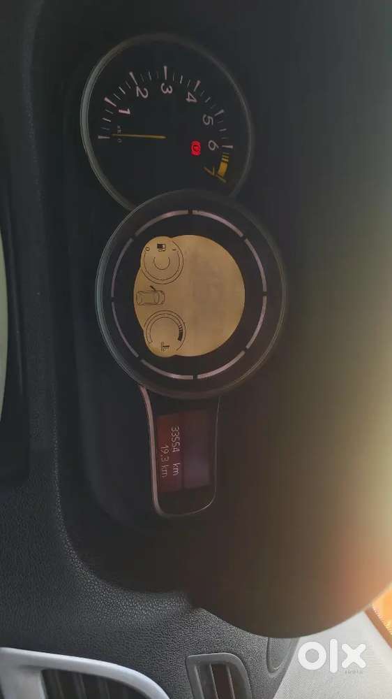 Renault Fluence 2012 Petrol Plus Cng  33500 Km Driven 2nd Owner