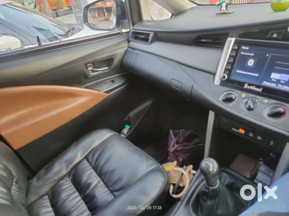 Toyota Innova Crysta 2.4 G Mt, 2024, Diesel